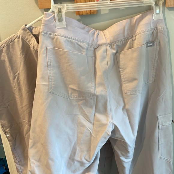 Figs Technical Collection - Picture 4 of 4